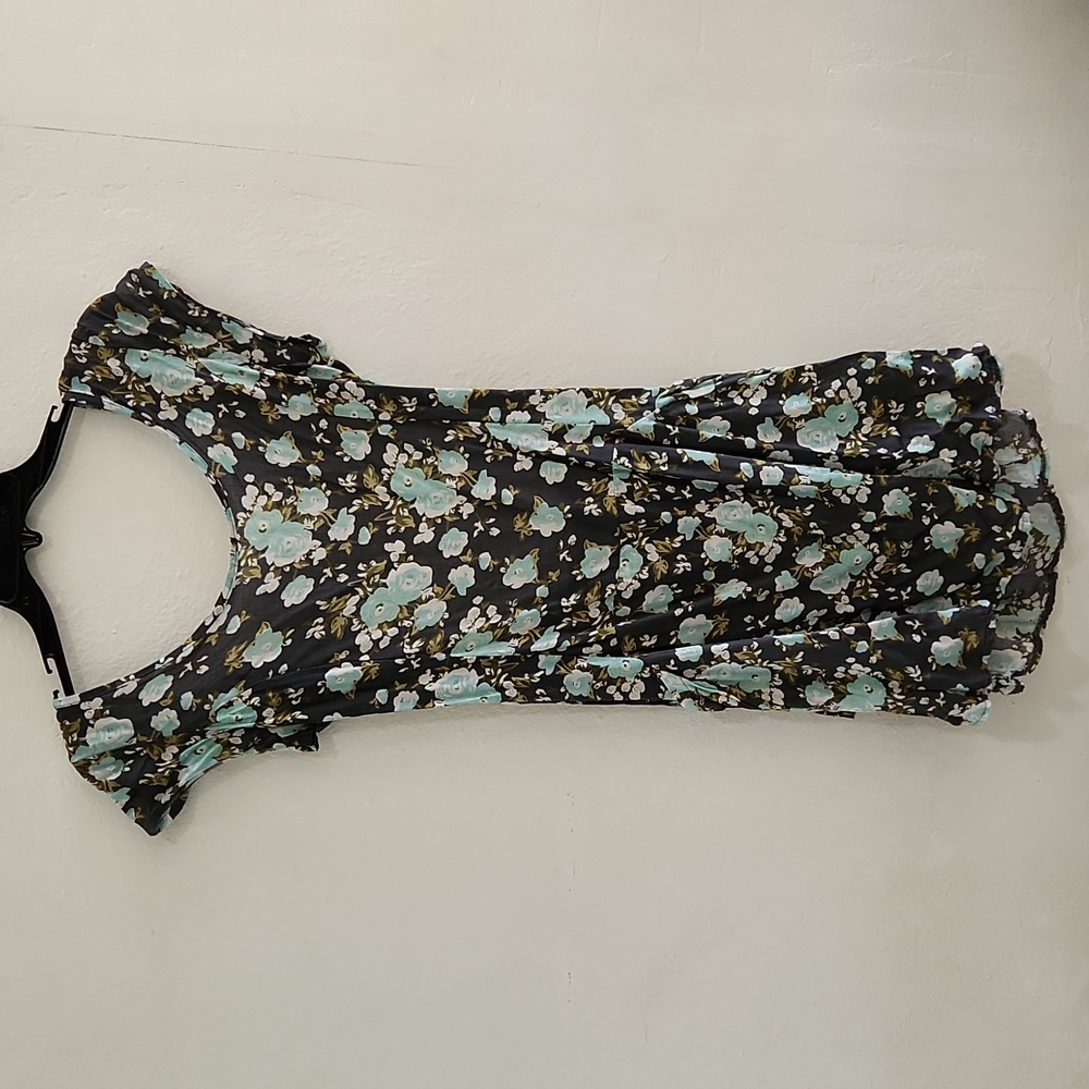 Backless dress
